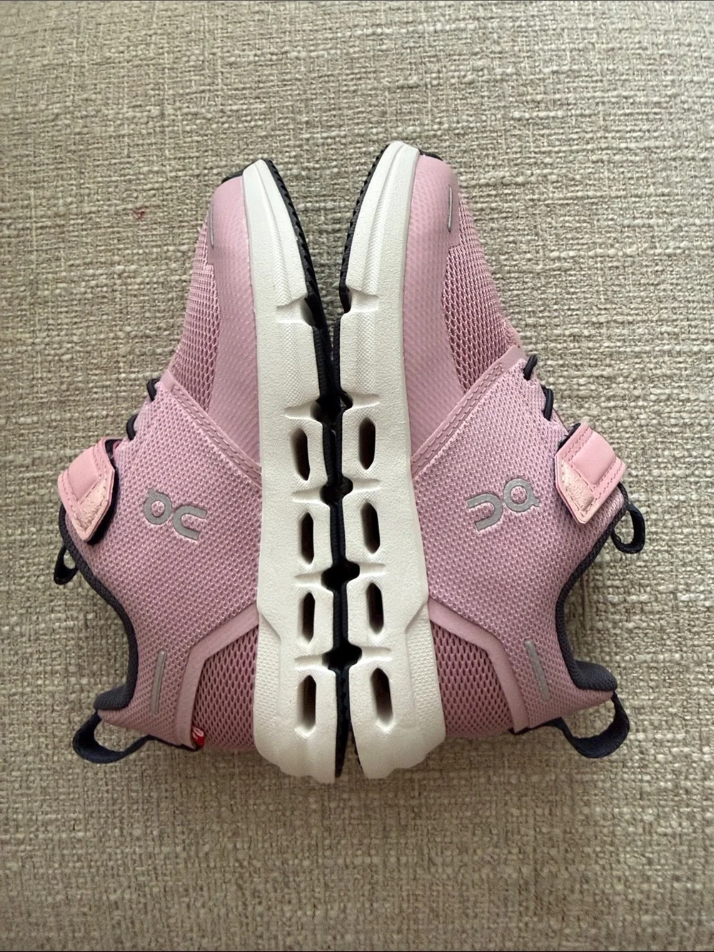 On Cloud Play Little Kids Running Shoe Sneakers